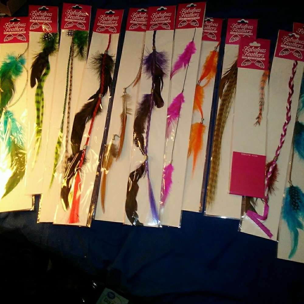 Lot of 100 New Colored Feather Hair Extensions